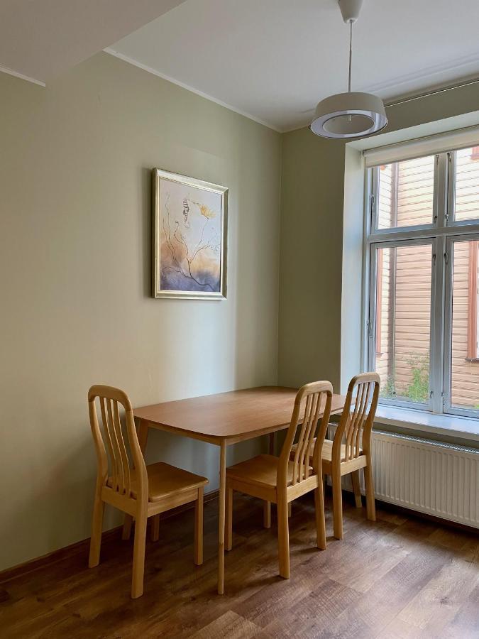 Spacious Holiday Apartment With Wifi And Parking 페르누 외부 사진