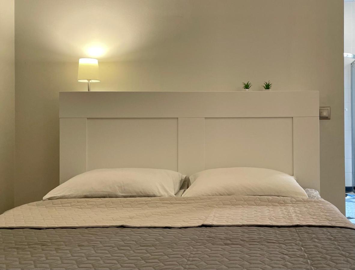 Spacious Holiday Apartment With Wifi And Parking 페르누 외부 사진